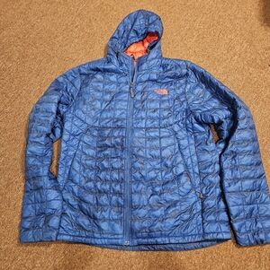The North Face Men's Thermoball(tm) Hoodie Jacket Size Medium